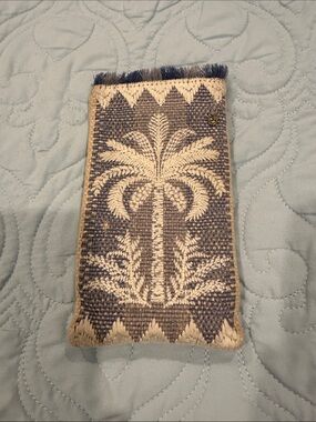 Spartina 449 Woven Palm Tree Glass/Sunglass Sleeve in Blue and Cream